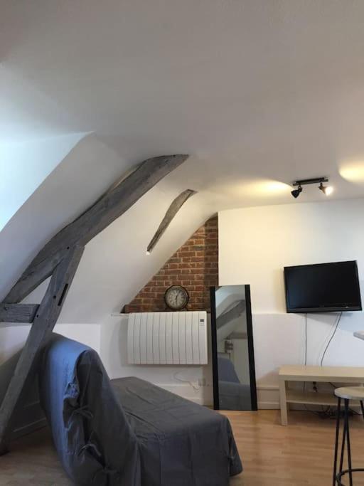 Rennes: Studio 4 Couchages, Proche Commerces, Bus. Exterior foto